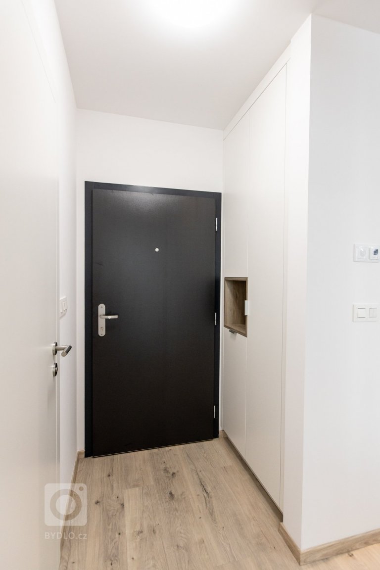 add picture to album