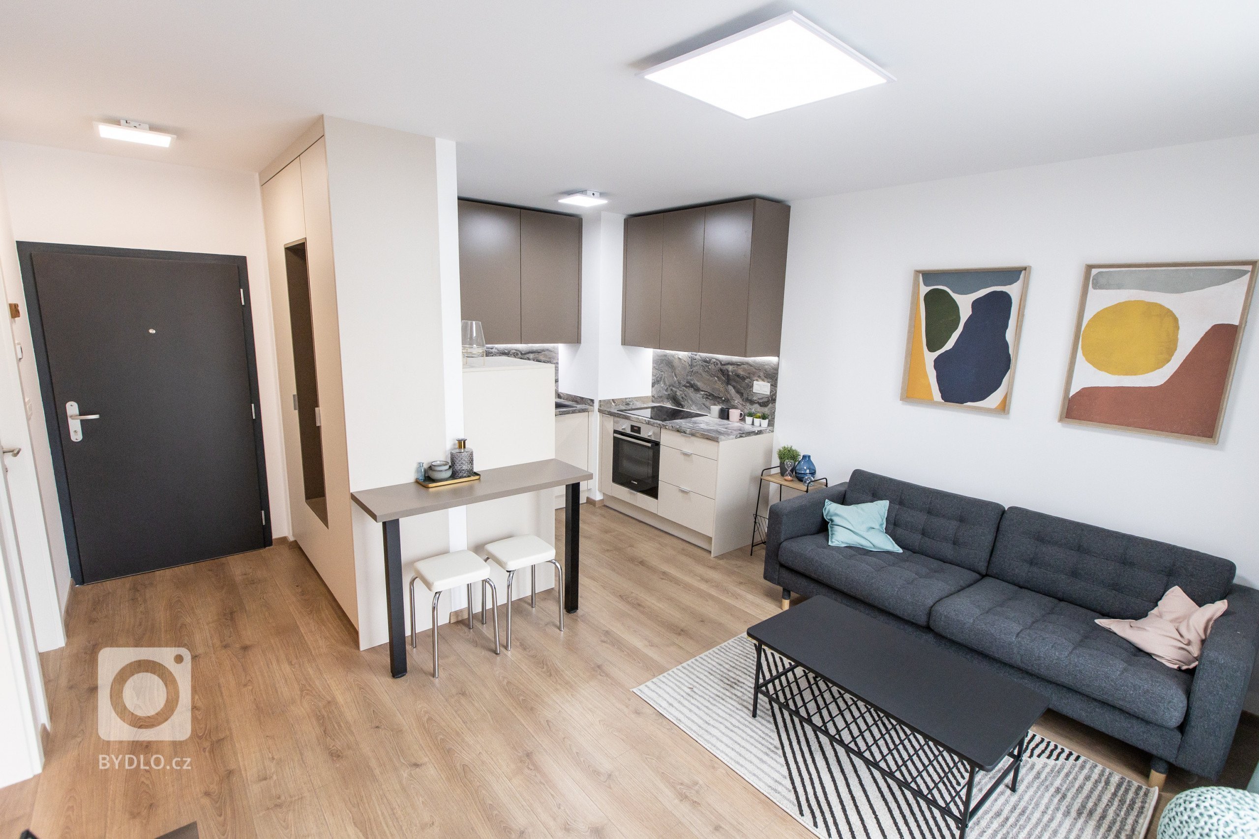 Povedzme si úprimne,&nbsp;mramor nie je lacná záležitosť. Nie je to ani materiál, ktorý použijete v interiéri bytu, ktorý plánujete prenajímať. Ak by ste ho…