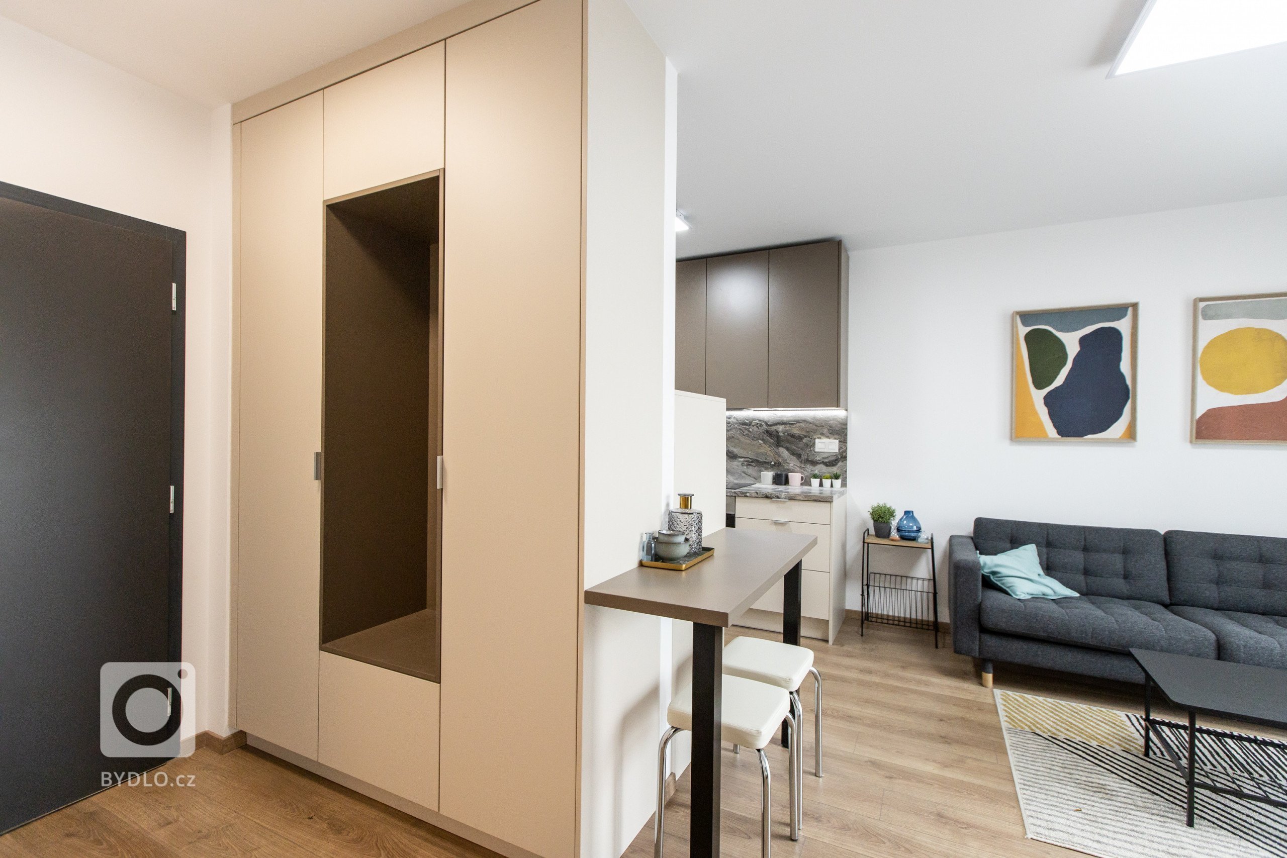 Povedzme si úprimne,&nbsp;mramor nie je lacná záležitosť. Nie je to ani materiál, ktorý použijete v interiéri bytu, ktorý plánujete prenajímať. Ak by ste ho…