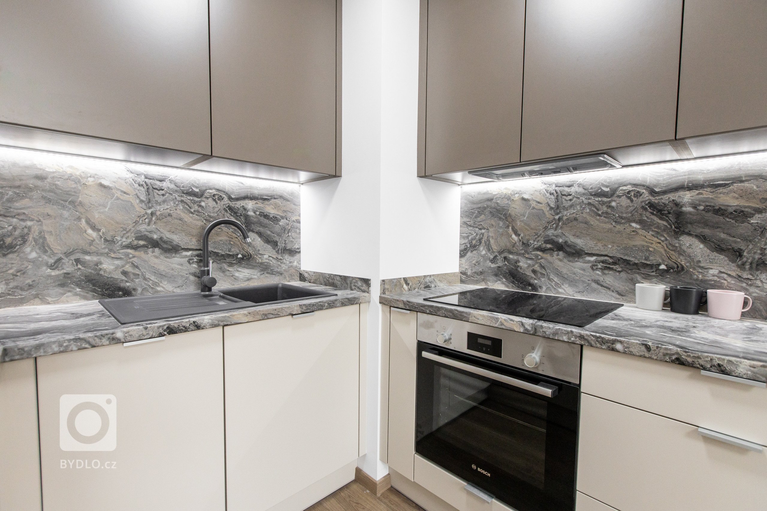 Povedzme si úprimne,&nbsp;mramor nie je lacná záležitosť. Nie je to ani materiál, ktorý použijete v interiéri bytu, ktorý plánujete prenajímať. Ak by ste ho…