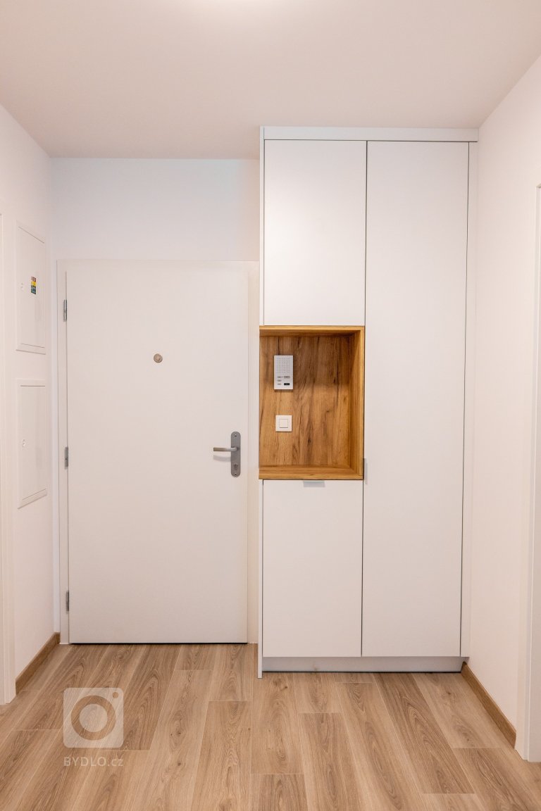 add picture to album