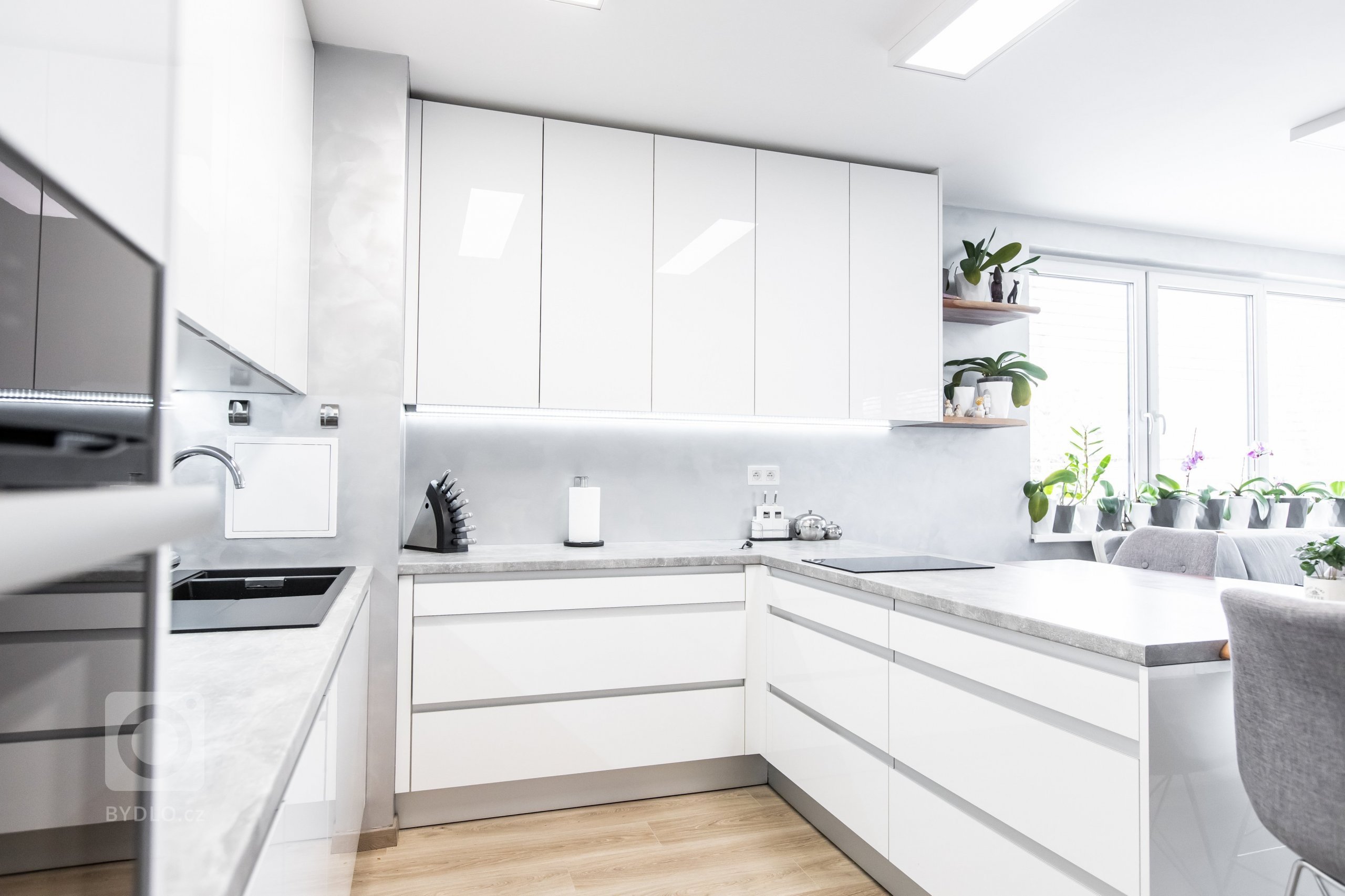 Pre niekoho sterilné nemocničné prostredie &ndash; pre nás a majiteľa tejto krásnej kuchyne je to stelesnenie čistoty a minimalizmu. Na rozbitie tohto dizajnu…