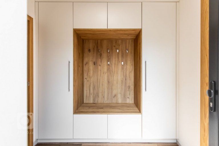 add picture to album