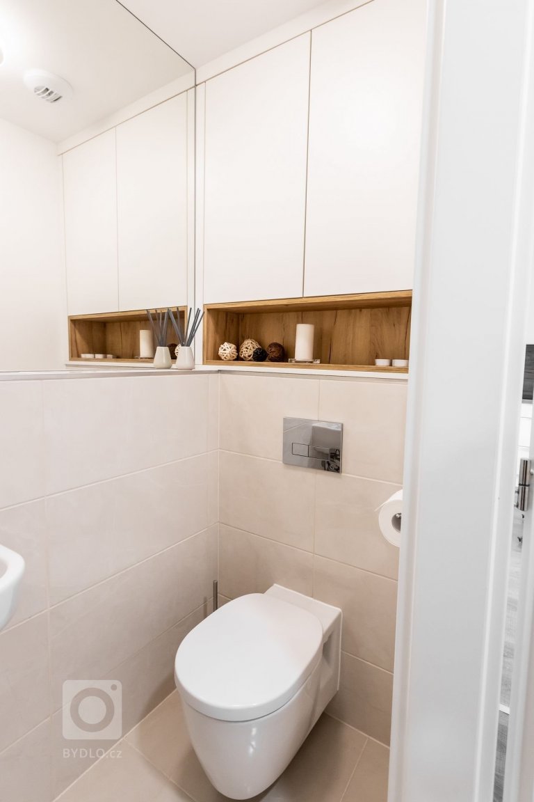 add picture to album