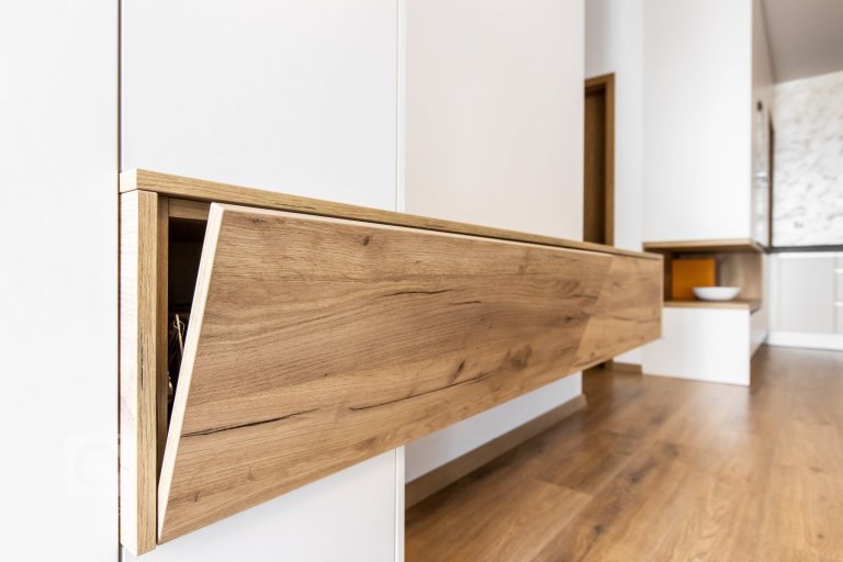 add picture to album