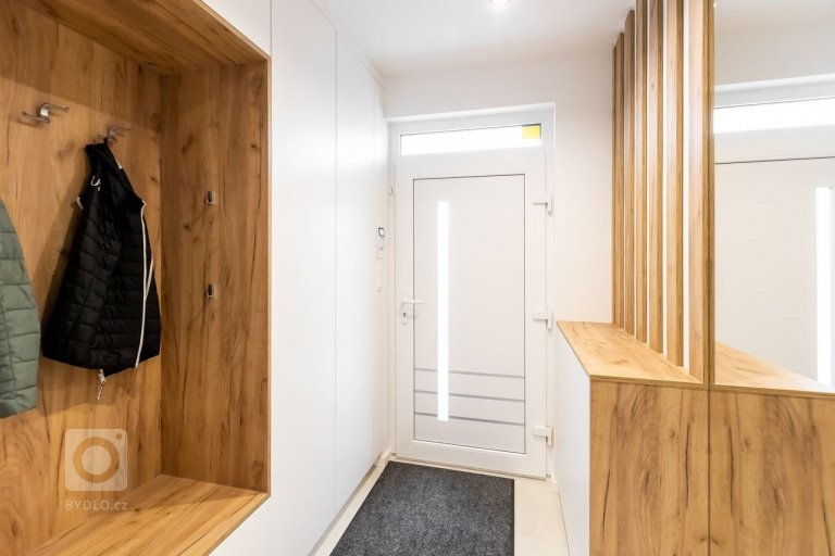 add picture to album