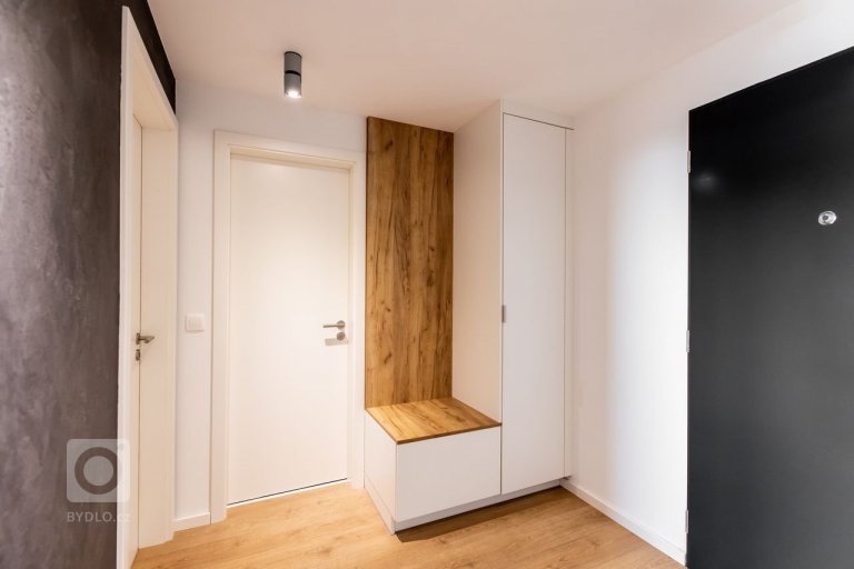 add picture to album