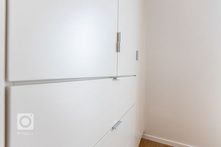 add picture to album