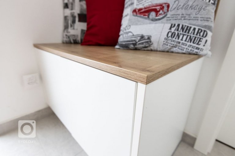 add picture to album