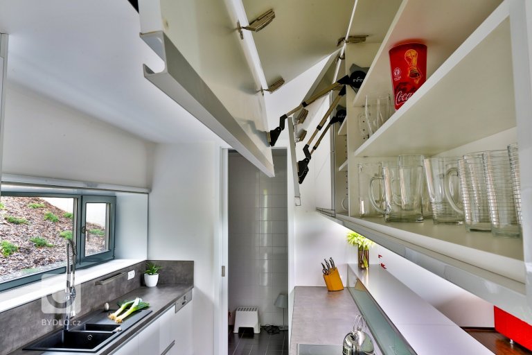 add picture to album