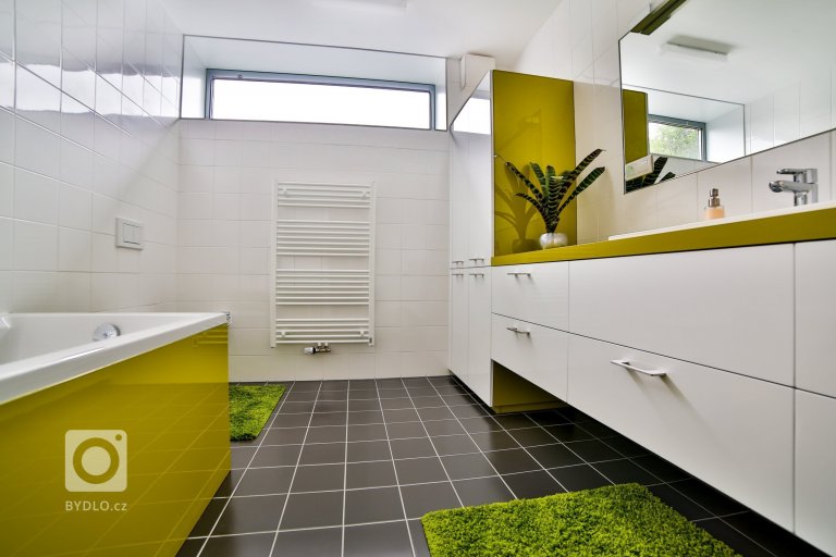 add picture to album