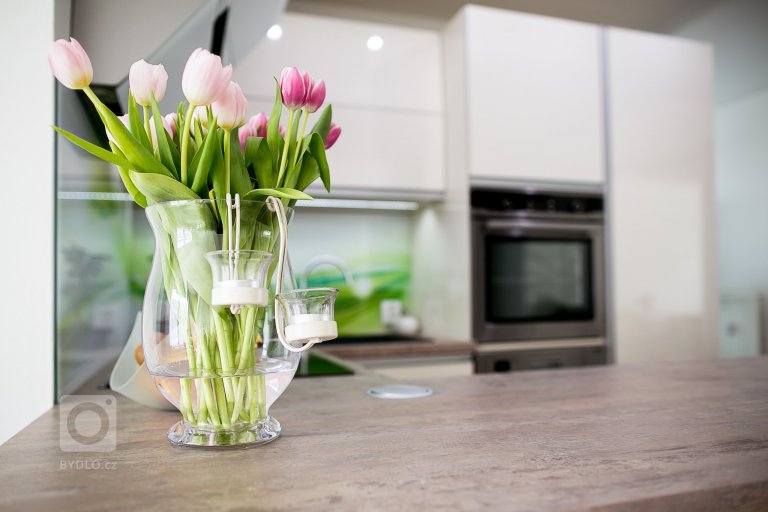 Moderní kuchyně v novostavbě