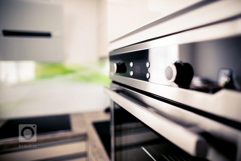 Moderní kuchyně v novostavbě