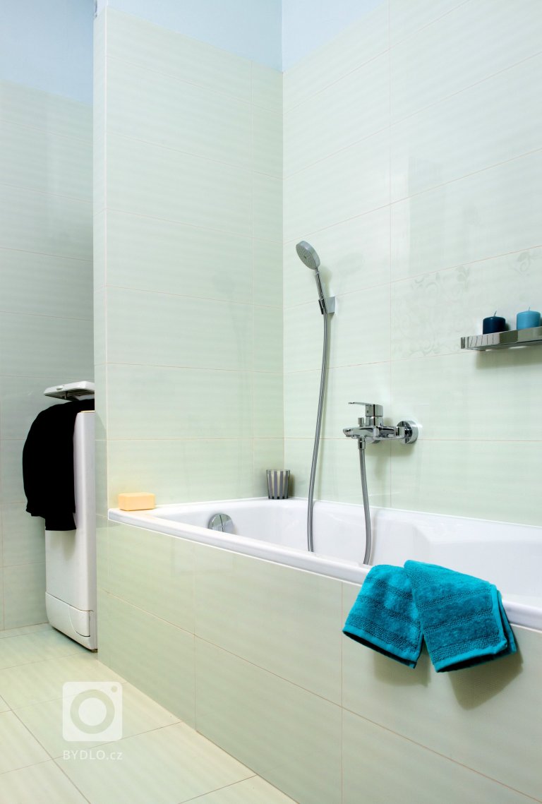 add picture to album