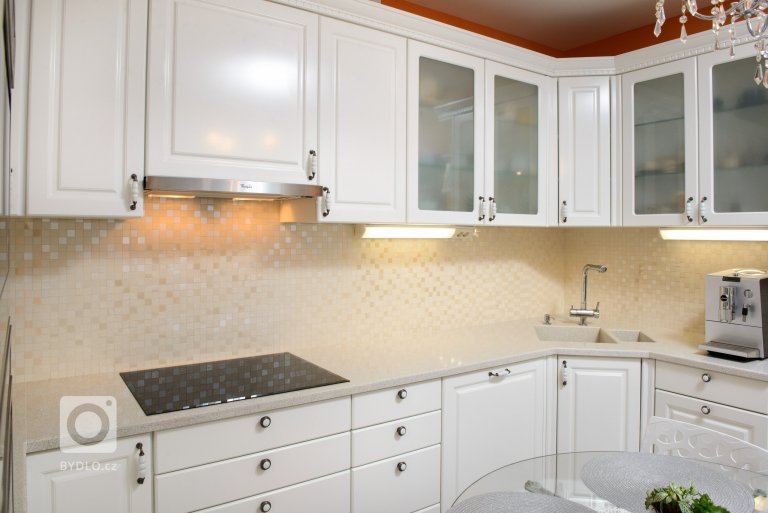 add picture to album