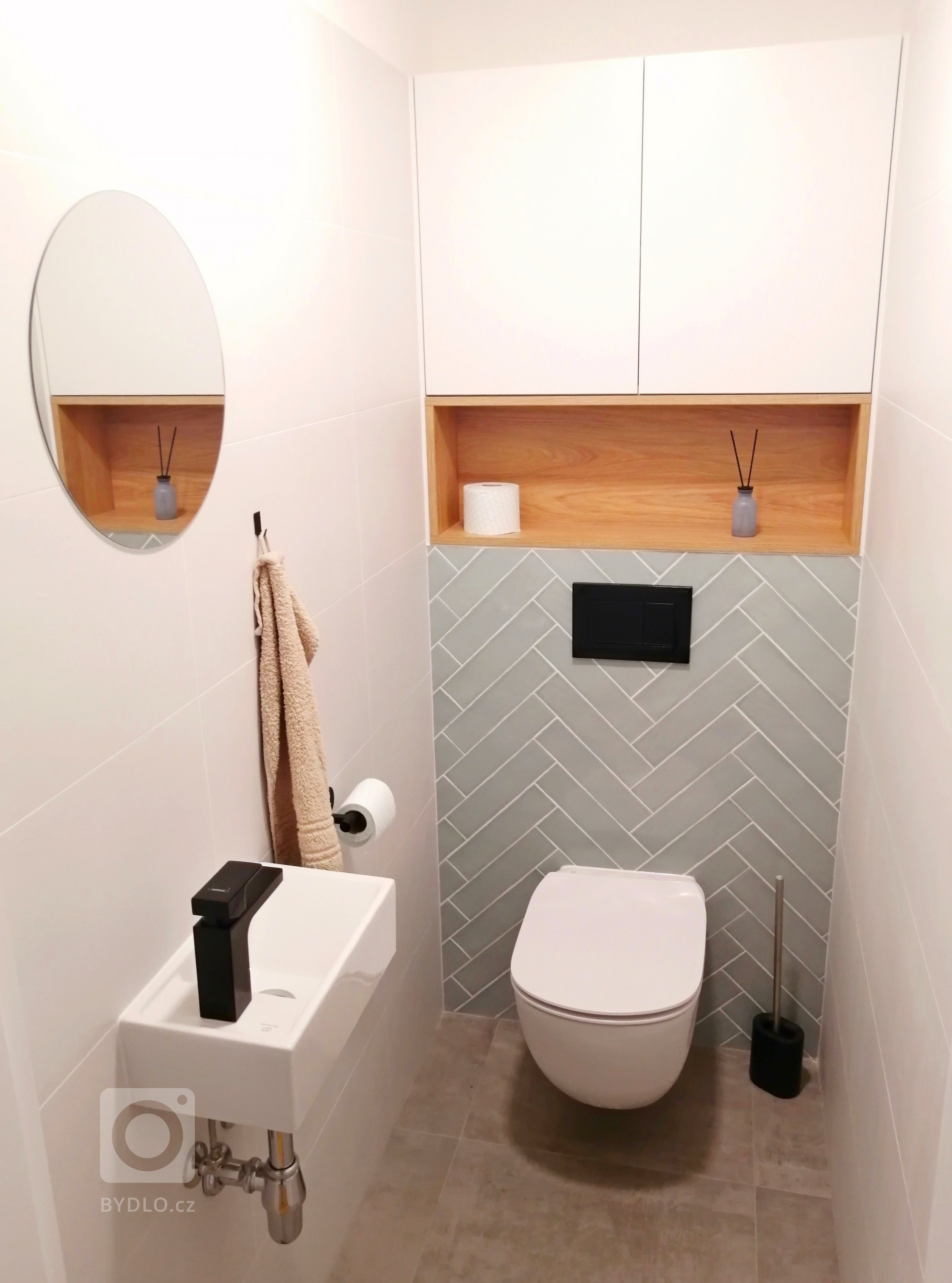 KOMPLETNÍ ZMĚNA DISPOZICE - NÁVRH KUCHYNĚ A KOUPELNY S WC
Navrhovaný byt byl v původním stavu řešen velmi neštastně - úzké tmavé chodby, průchozí koupelna do…