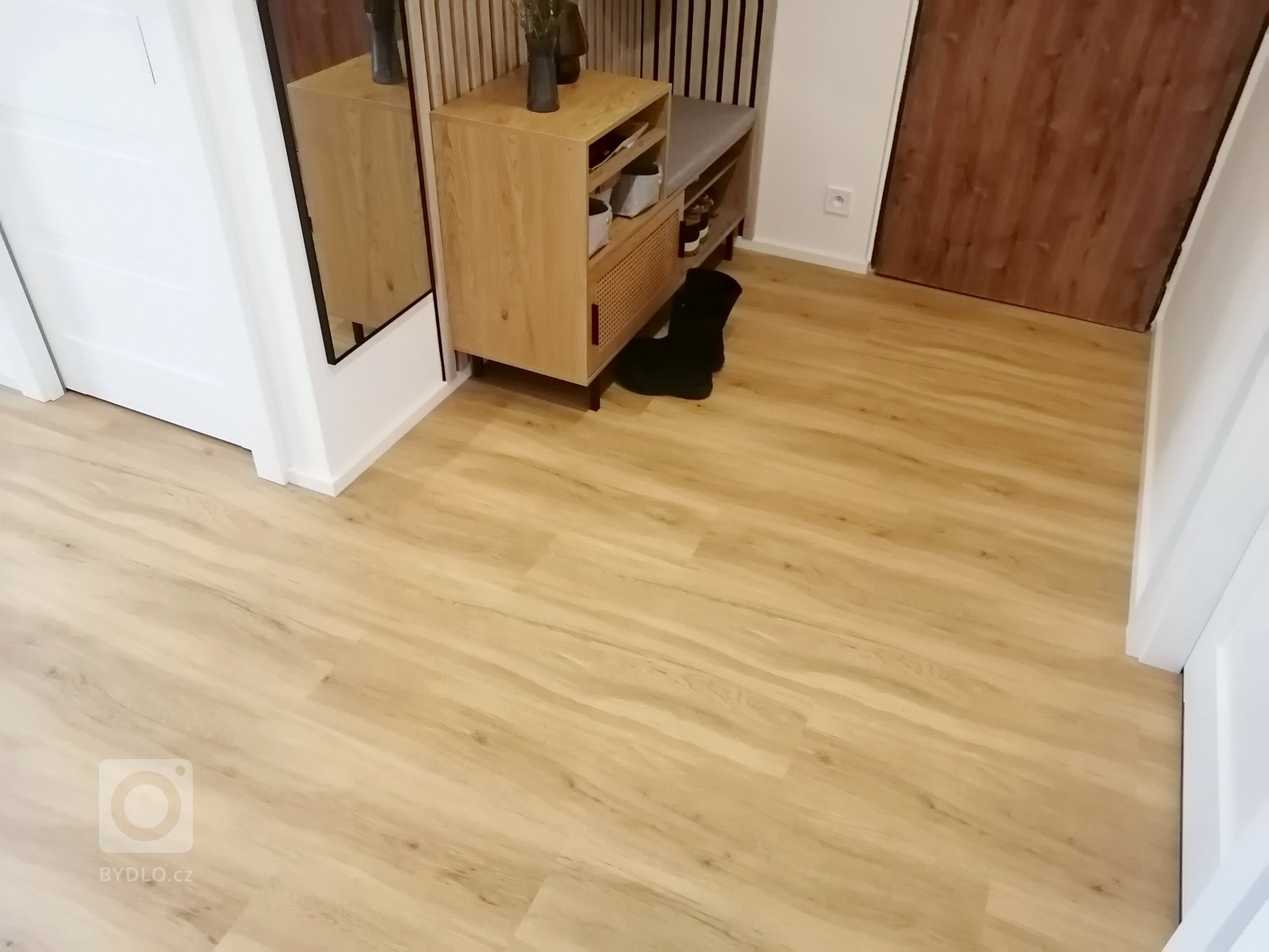 KOMPLETNÍ ZMĚNA DISPOZICE - NÁVRH KUCHYNĚ A KOUPELNY S WC
Navrhovaný byt byl v původním stavu řešen velmi neštastně - úzké tmavé chodby, průchozí koupelna do…