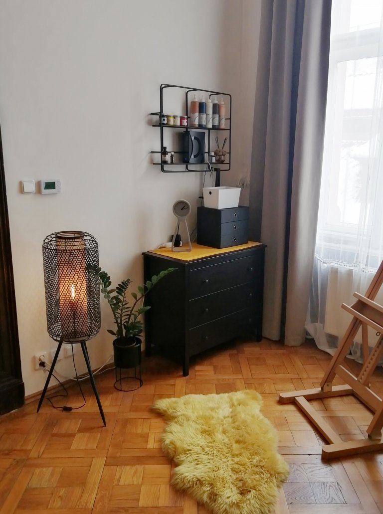 PROSTORNÝ NÁJEMNÍ BYT V CENTRU PRAHY U ul.NÁRODNÍ
Základní úvahou rekonstrukce tohoto bytu bylo dostat byt do původního dispozičního stavu - vrátit zpět…