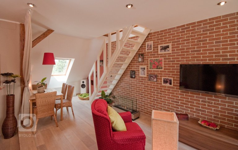 add picture to album