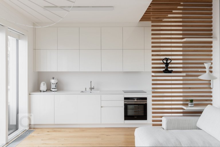 add picture to album