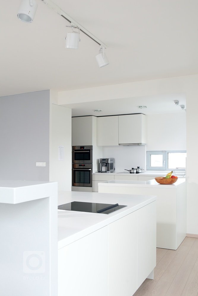 add picture to album