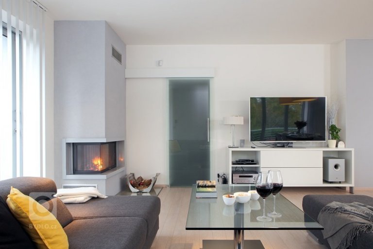 add picture to album