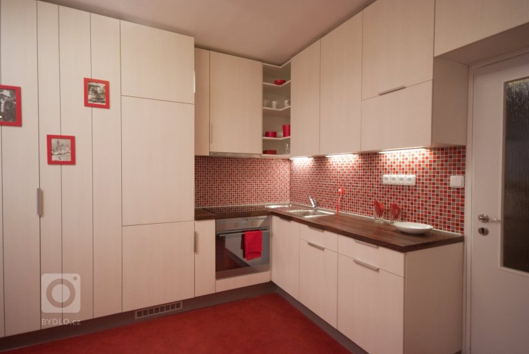 add picture to album