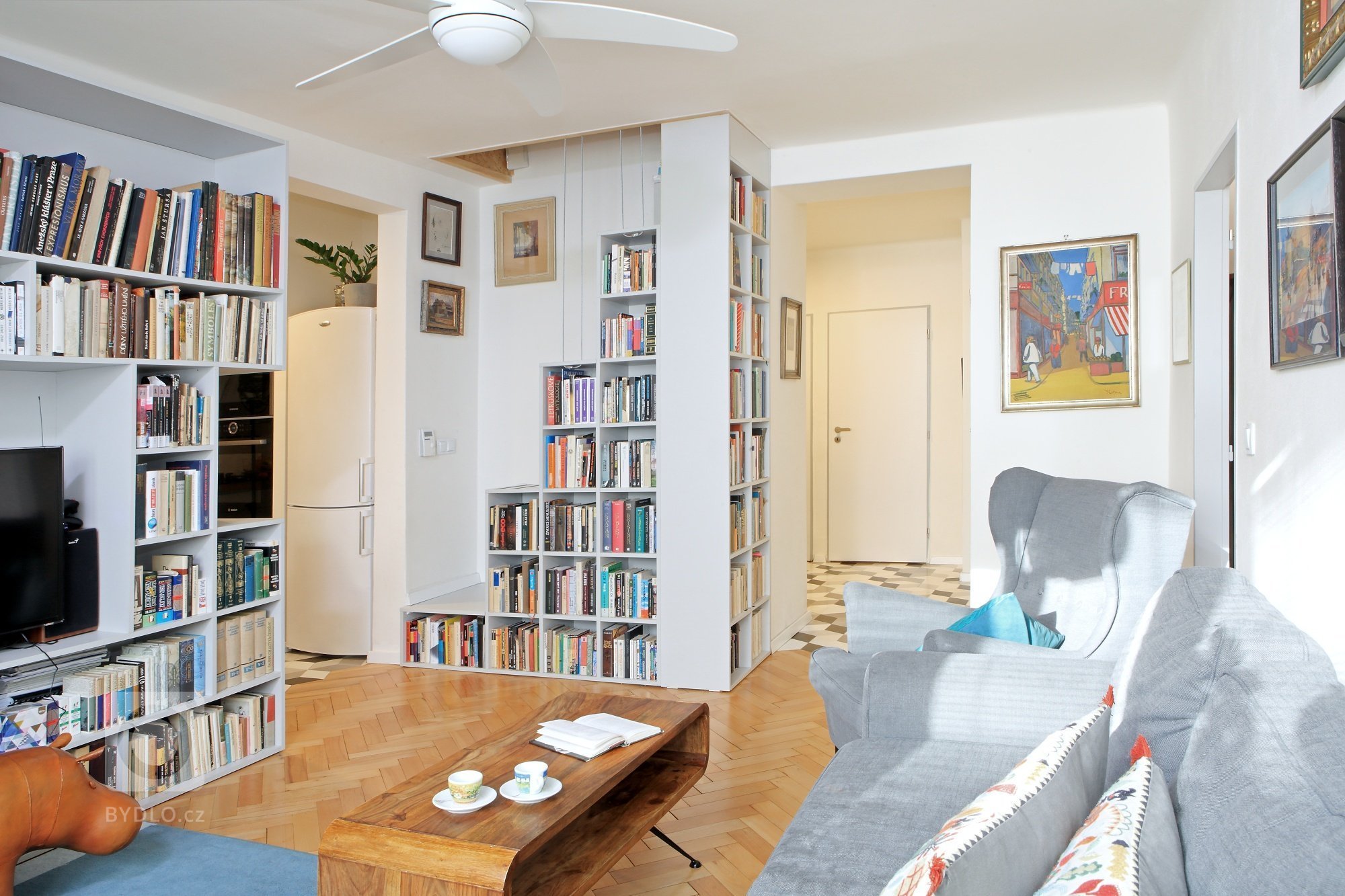 Retro frčí, letí, zkrátka je in a&nbsp;není se co divit, vždyť mnoho nábytkových kousků z&nbsp;historie, ať už té dávné anebo pouhých pár desítek let staré je…