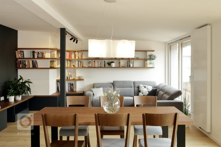 add picture to album