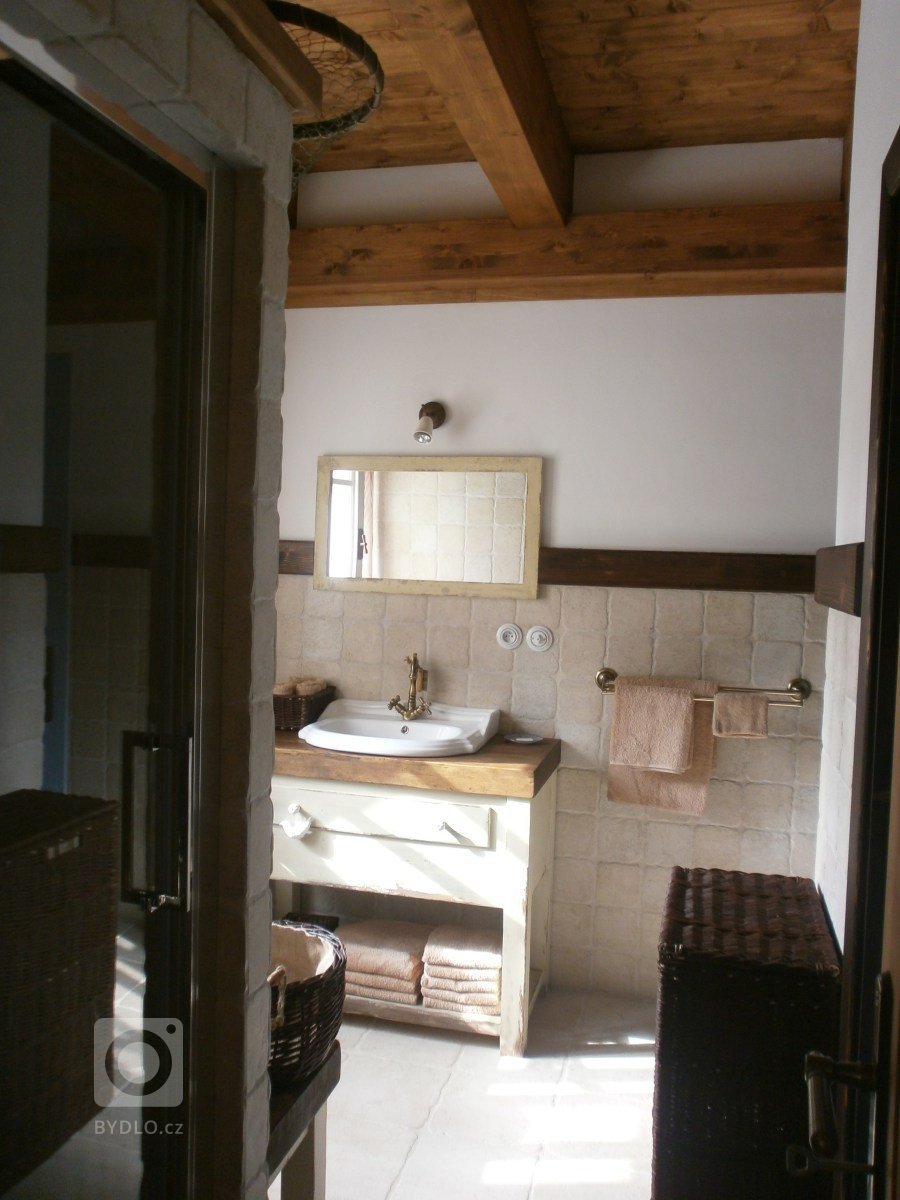 Chaloupka kde se zastavil čas, vrátí Vás o několik desetiletí zpět.
