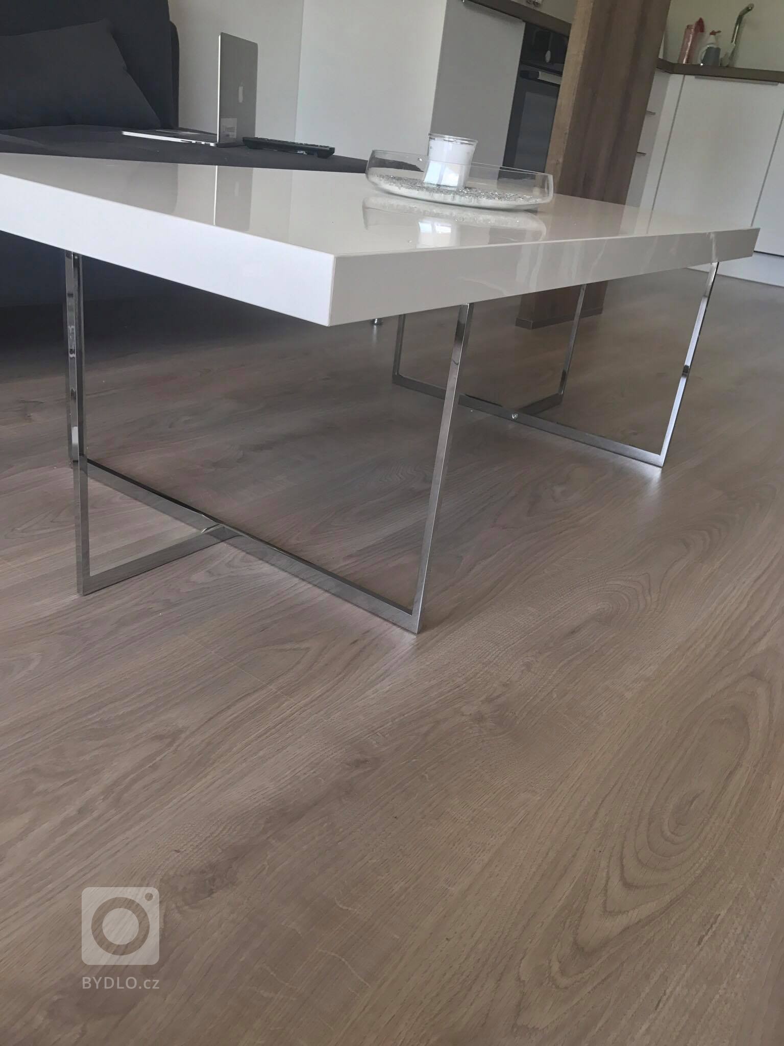 Realizace ložnice a pár kousků i do jídelny a obývacího pokoje