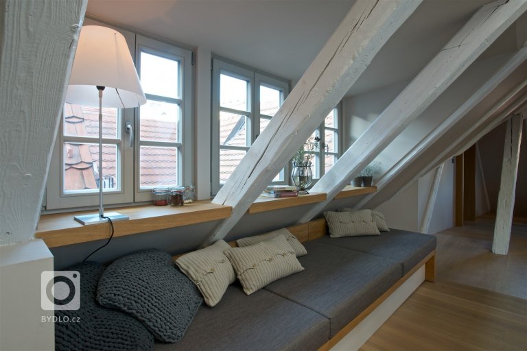 add picture to album