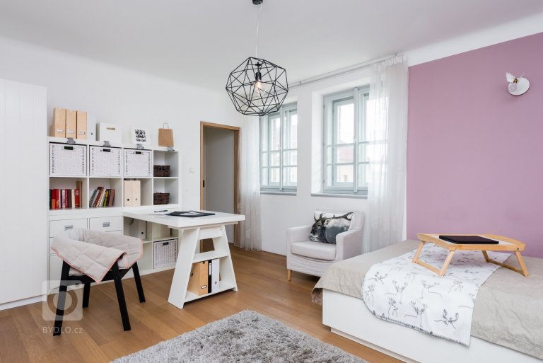 add picture to album