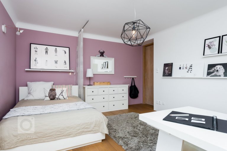 add picture to album