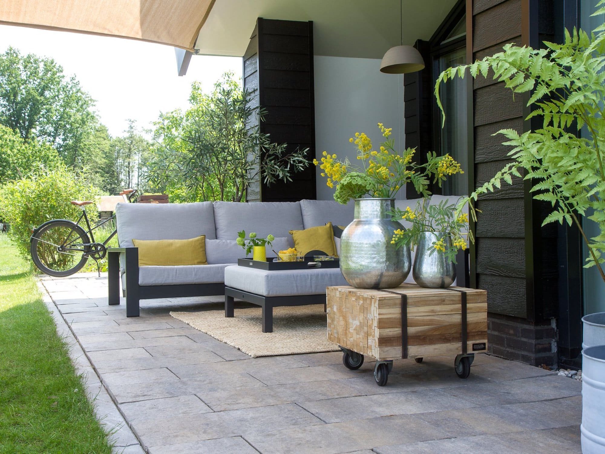 7 tipů, jak vybrat ten správný zahradní nábytek