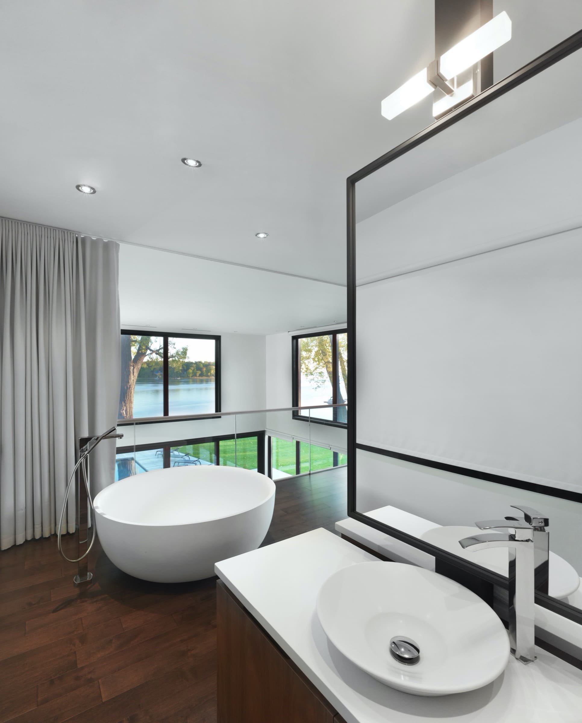 Bord-du-Lac House se stal útočištěm pro tři generace