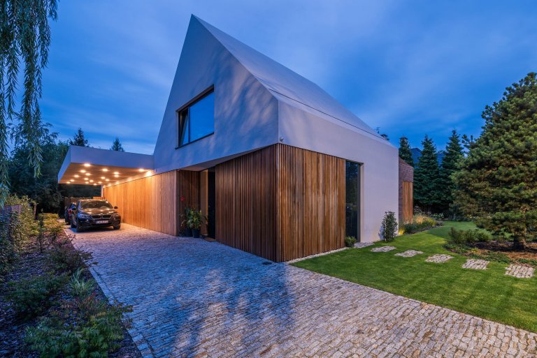 Broken House – originální dům, který zapadá do okolí