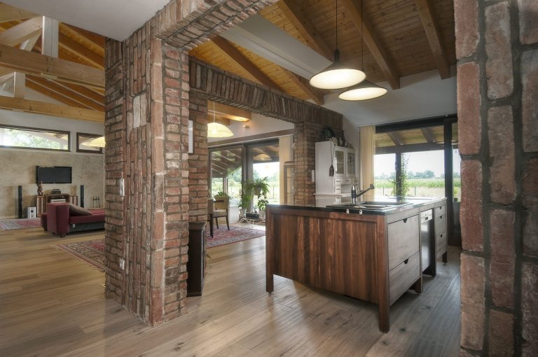 Bydlení v nízkoenergetické stavbě poblíž Malého Dunaje