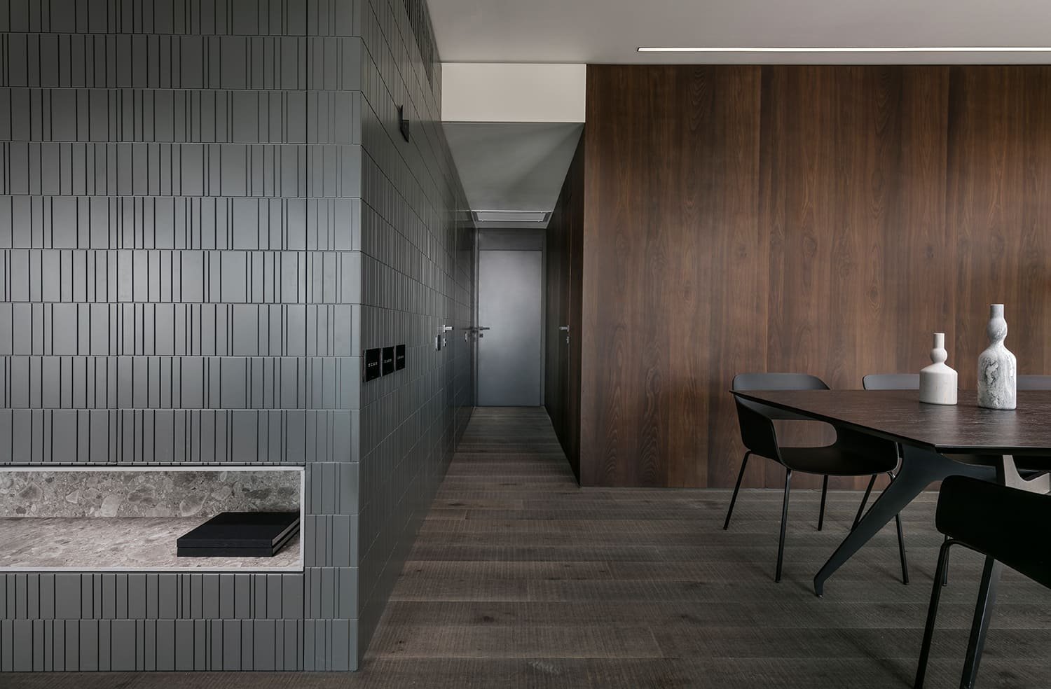 Byt s výhledem staví na kontrastech a současných trendech