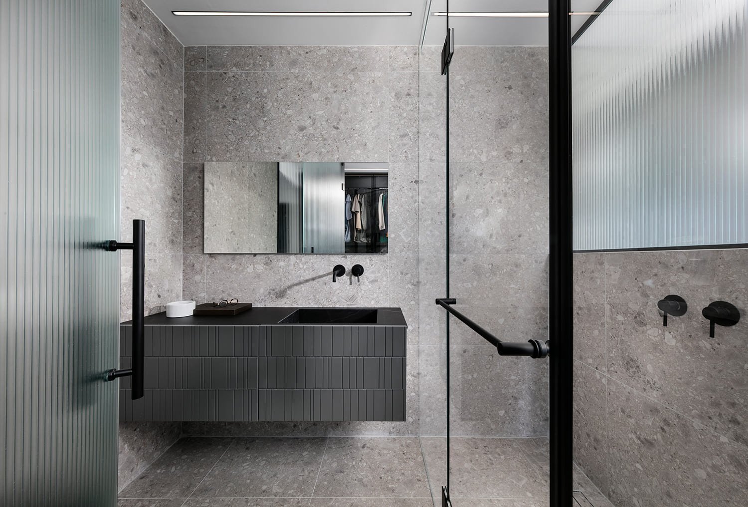 Byt s výhledem staví na kontrastech a současných trendech