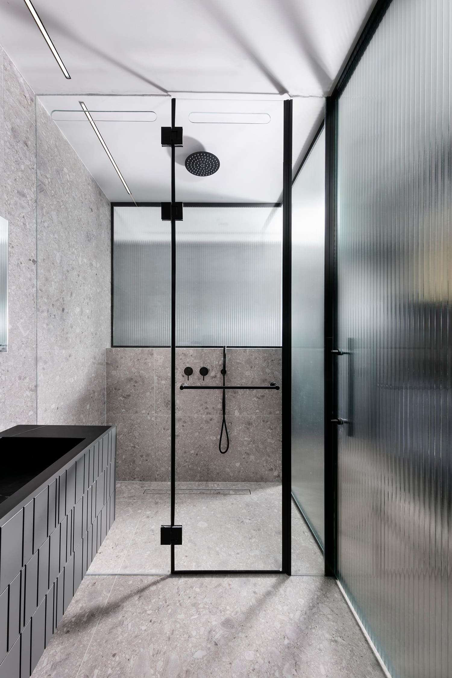 Byt s výhledem staví na kontrastech a současných trendech