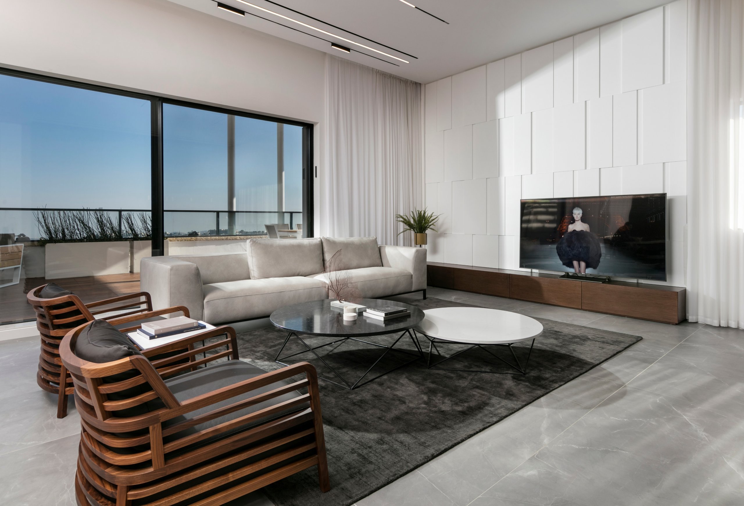 Dřevěná kostka v interiéru