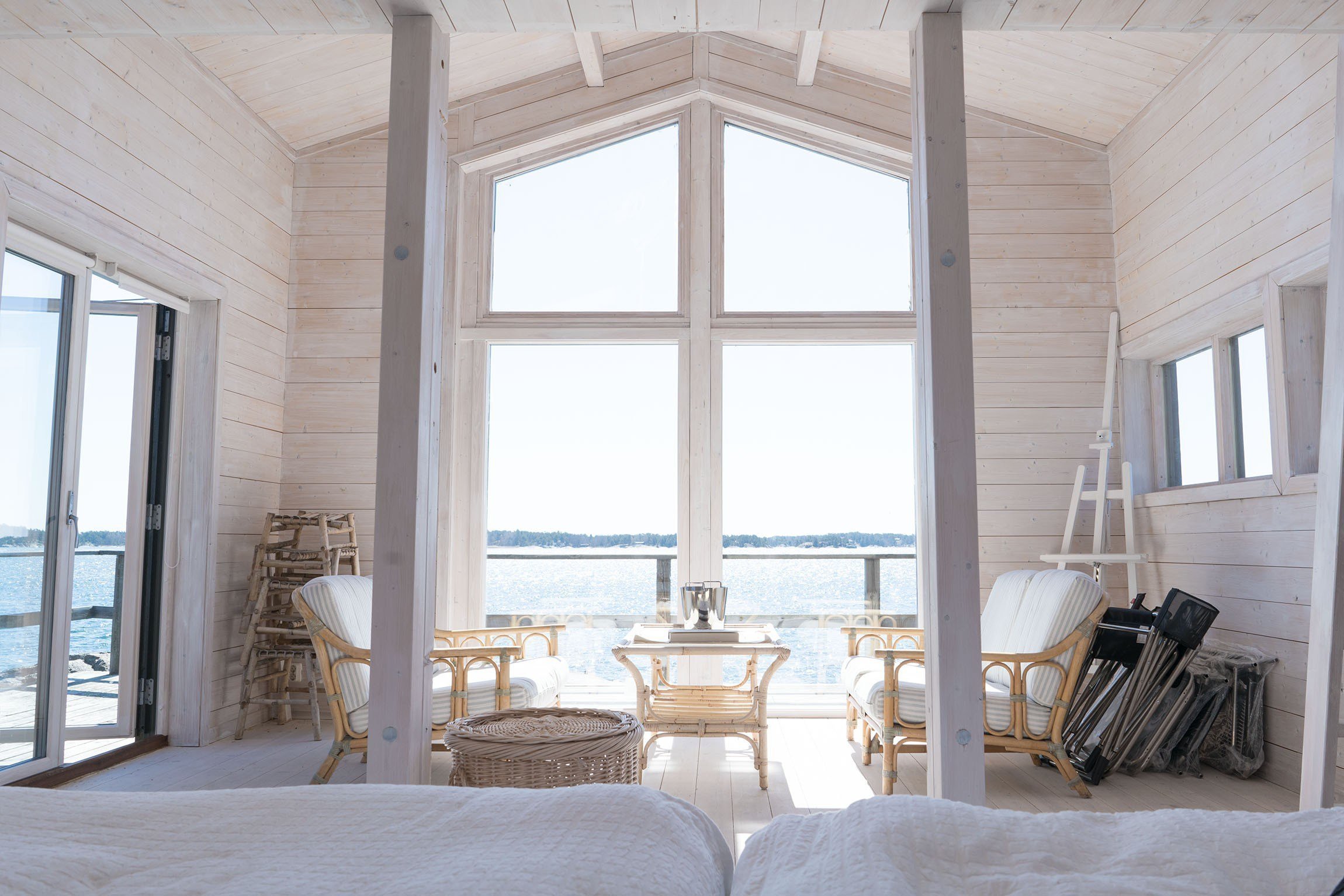 Dřevostavba u jezera