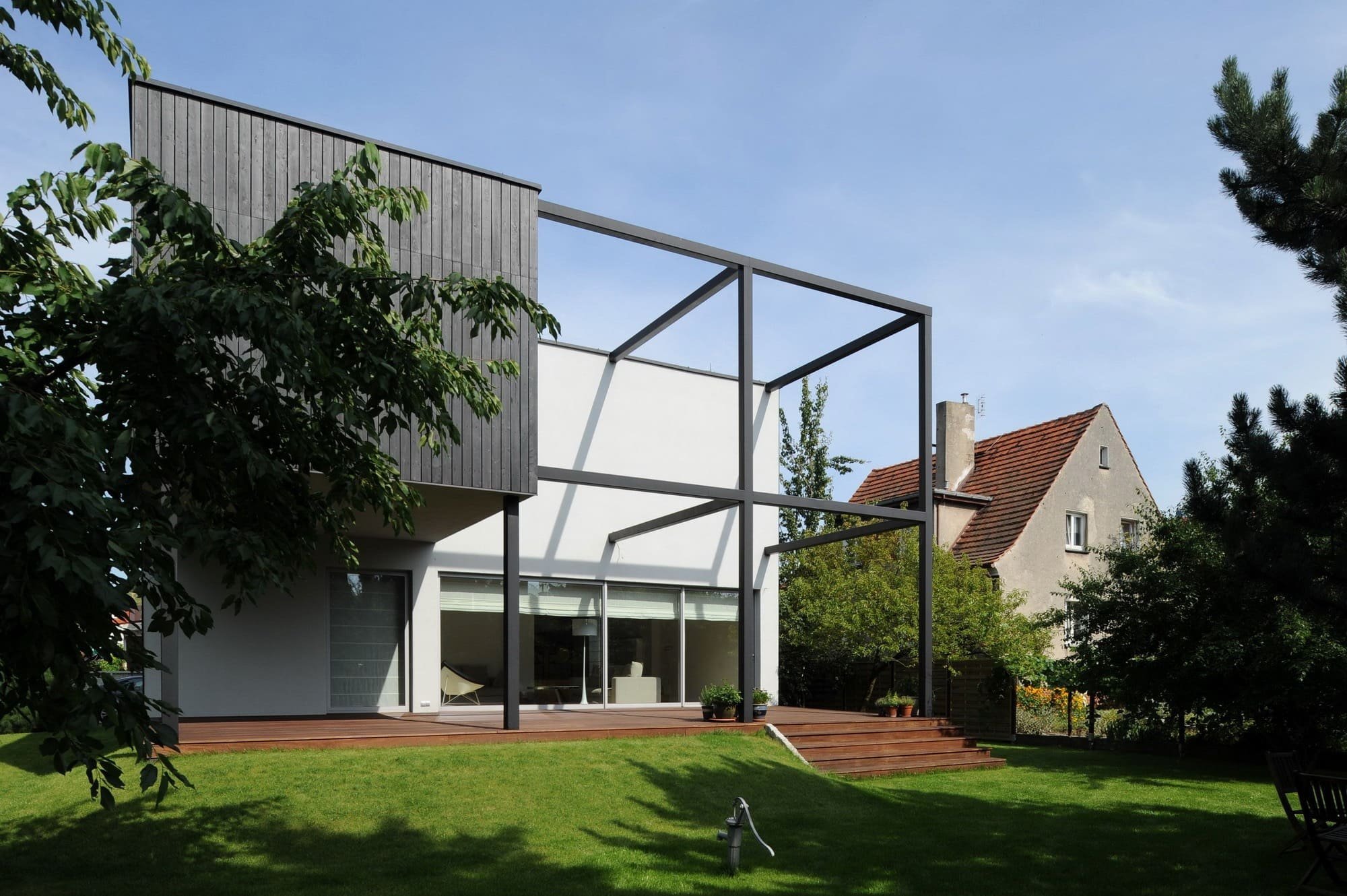 Dům jako černá krychle