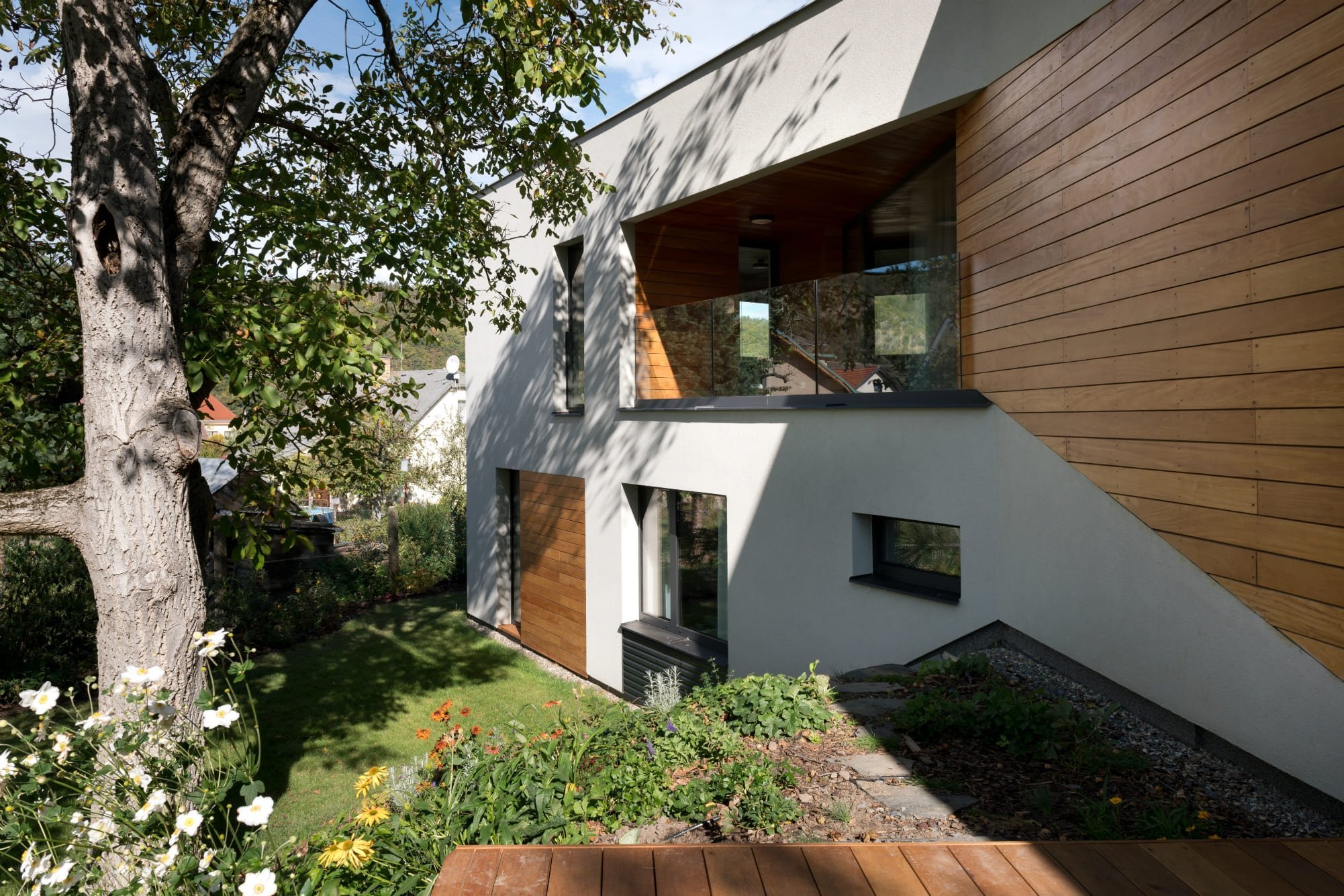 Dům, který se na dotek otevírá majitelům i přírodě