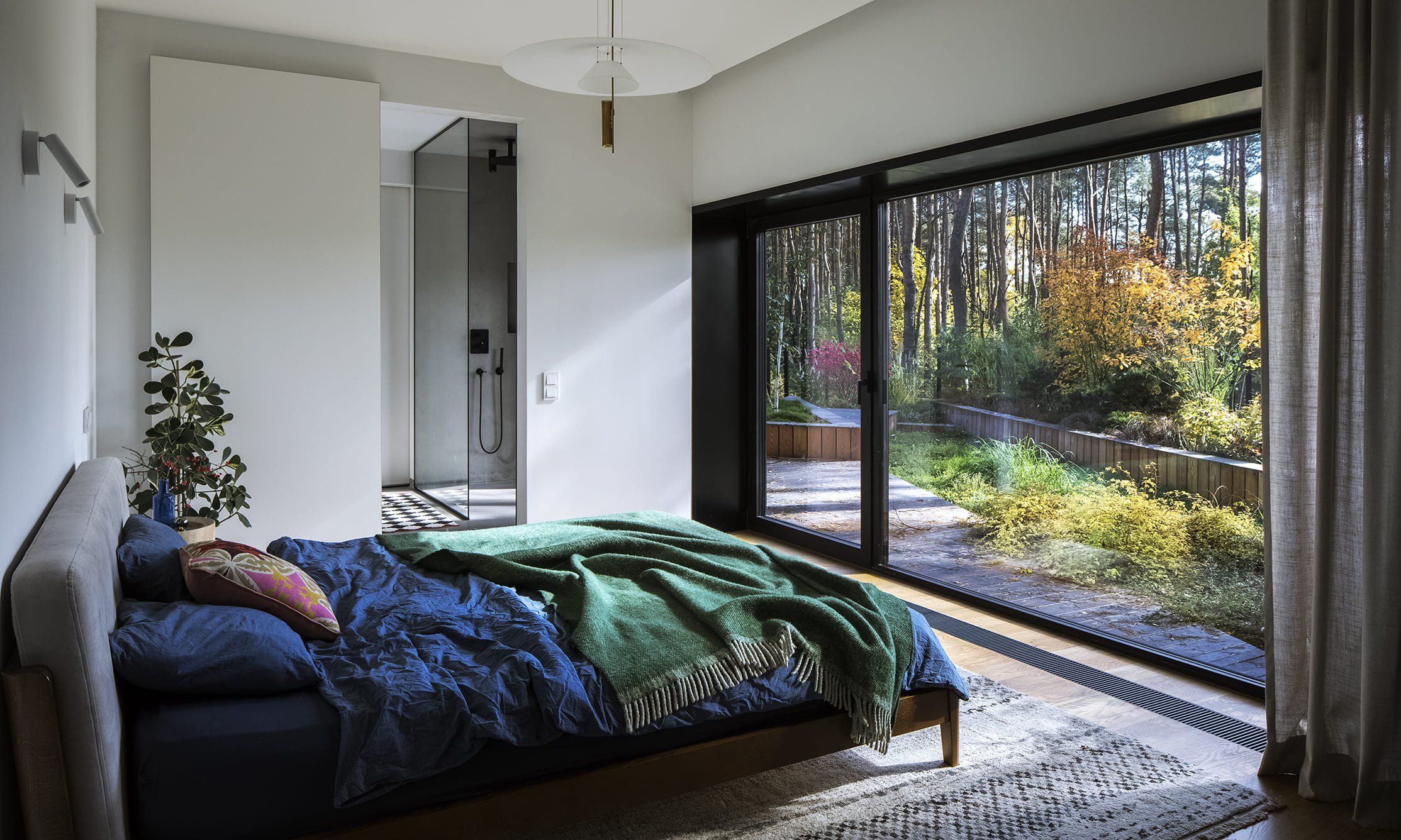 Dům mezi stromy, přesto v hlavním městě