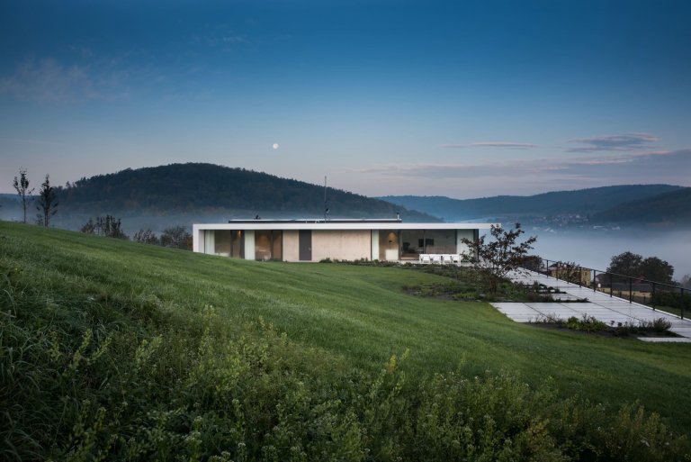 Dům naplněný dynamickou proměnou přírody