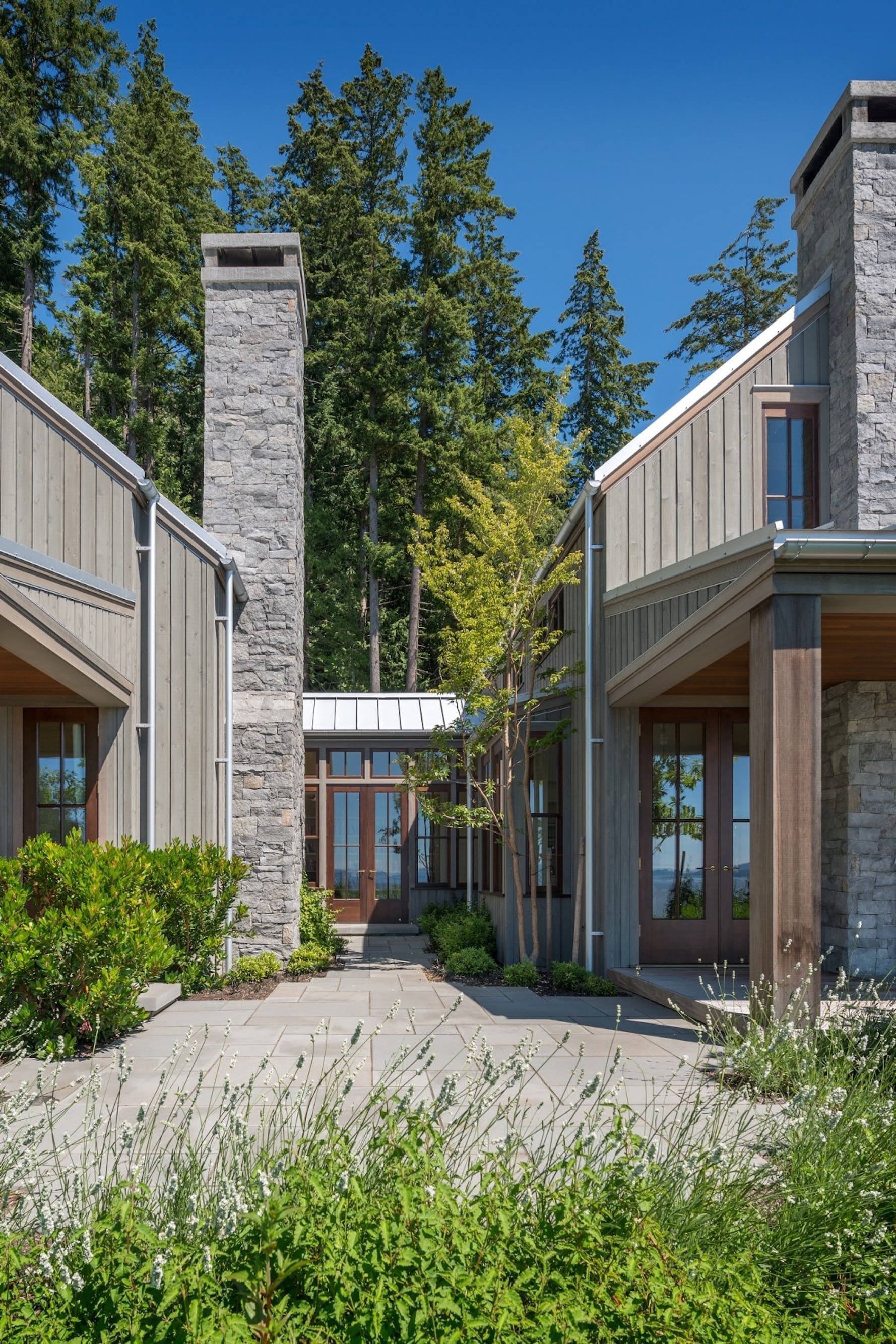 Dům obklopený přírodou