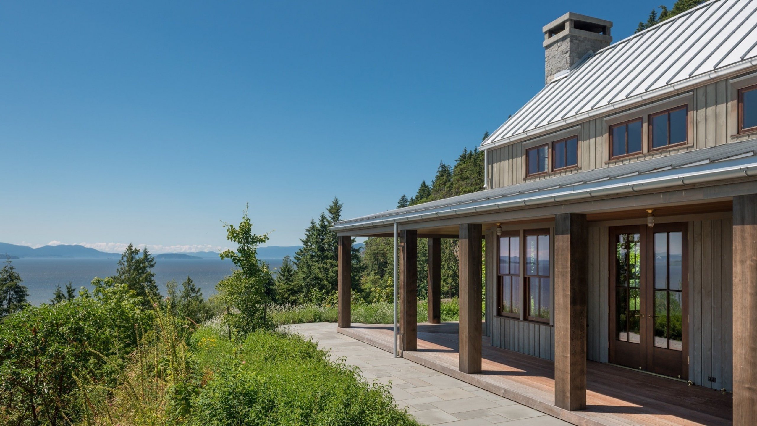 Dům obklopený přírodou