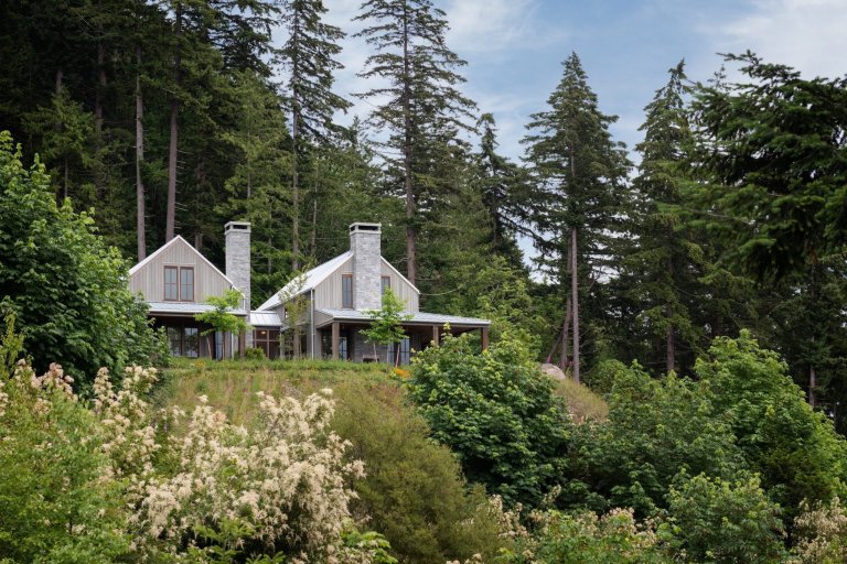 Dům obklopený přírodou